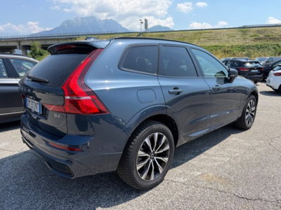 Volvo XC60 B4 (d) AWD automatico Plus Dark (4)