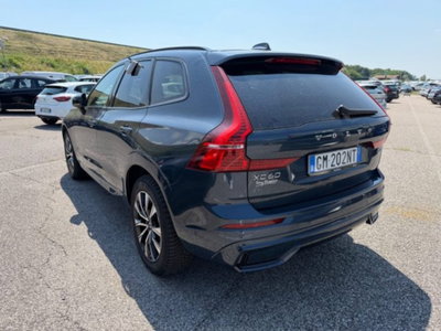 Volvo XC60 B4 (d) AWD automatico Plus Dark (6)