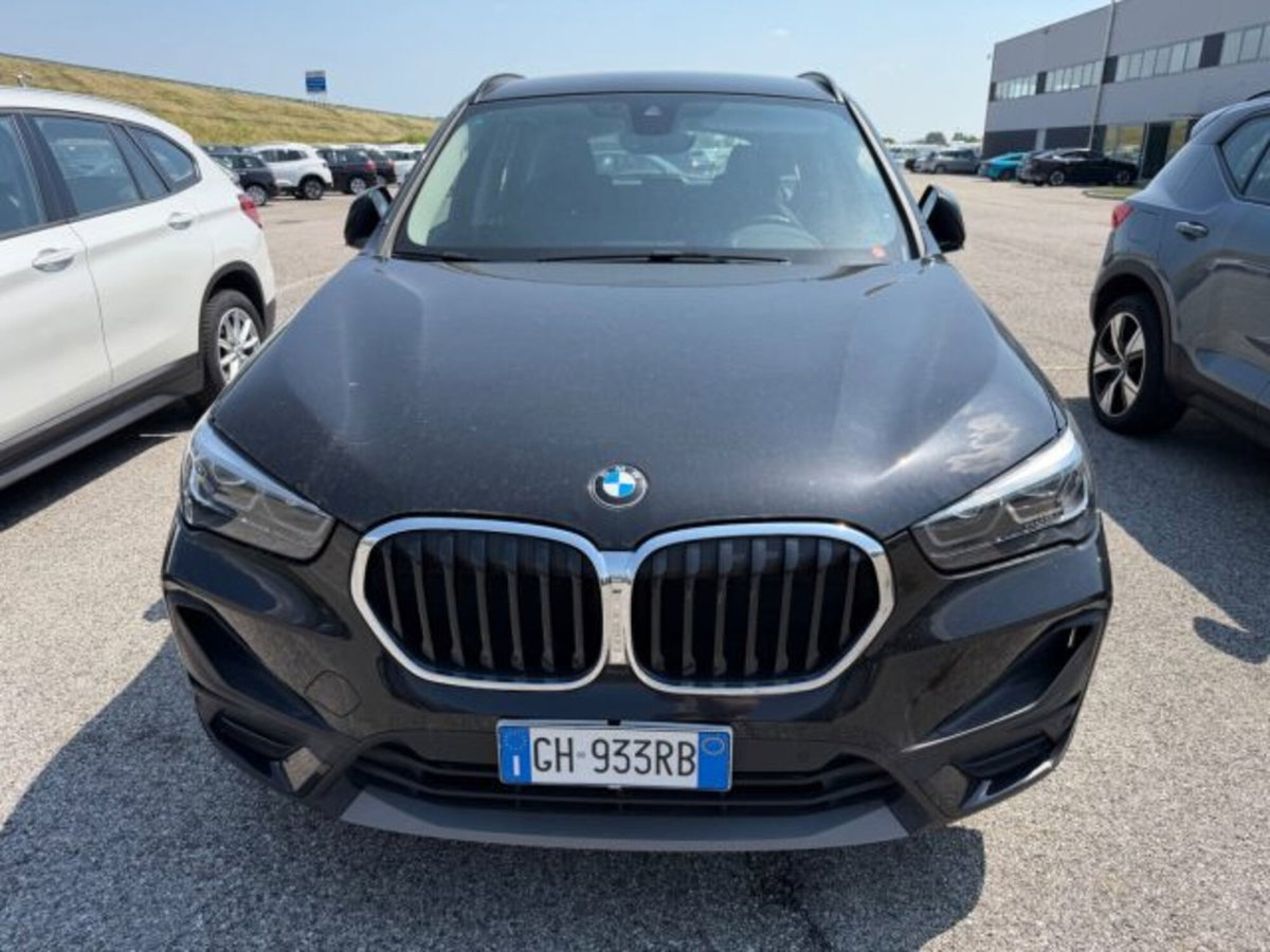 BMW X1 xDrive20d Business Advantage (2)