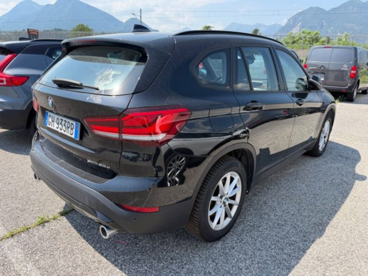 BMW X1 xDrive20d Business Advantage (4)