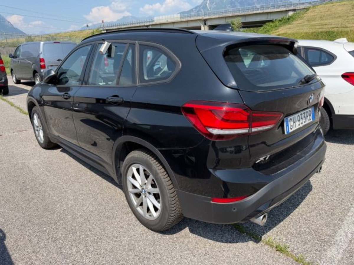 BMW X1 xDrive20d Business Advantage (6)