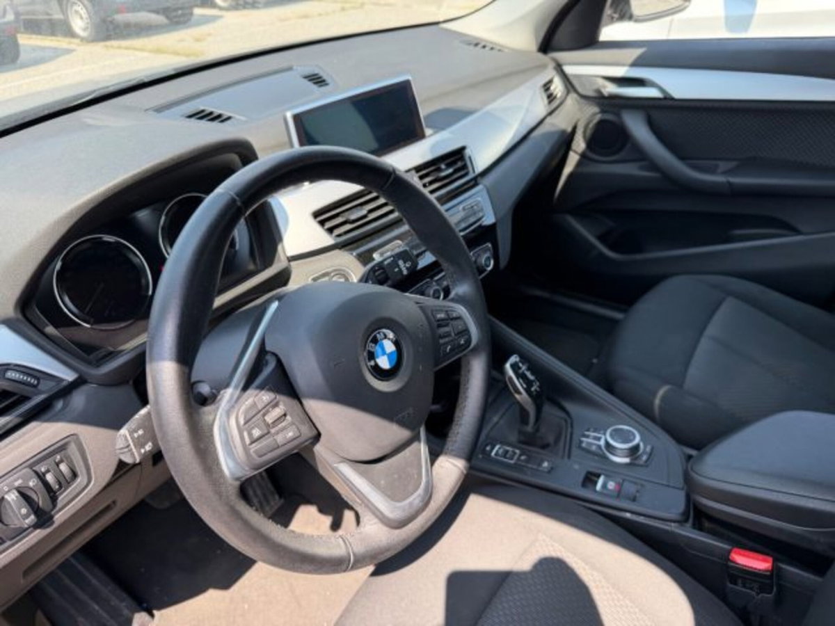 BMW X1 xDrive20d Business Advantage (9)