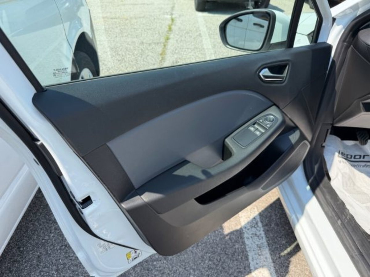 Renault Clio Blue dCi 85 CV 5 porte Business (7)