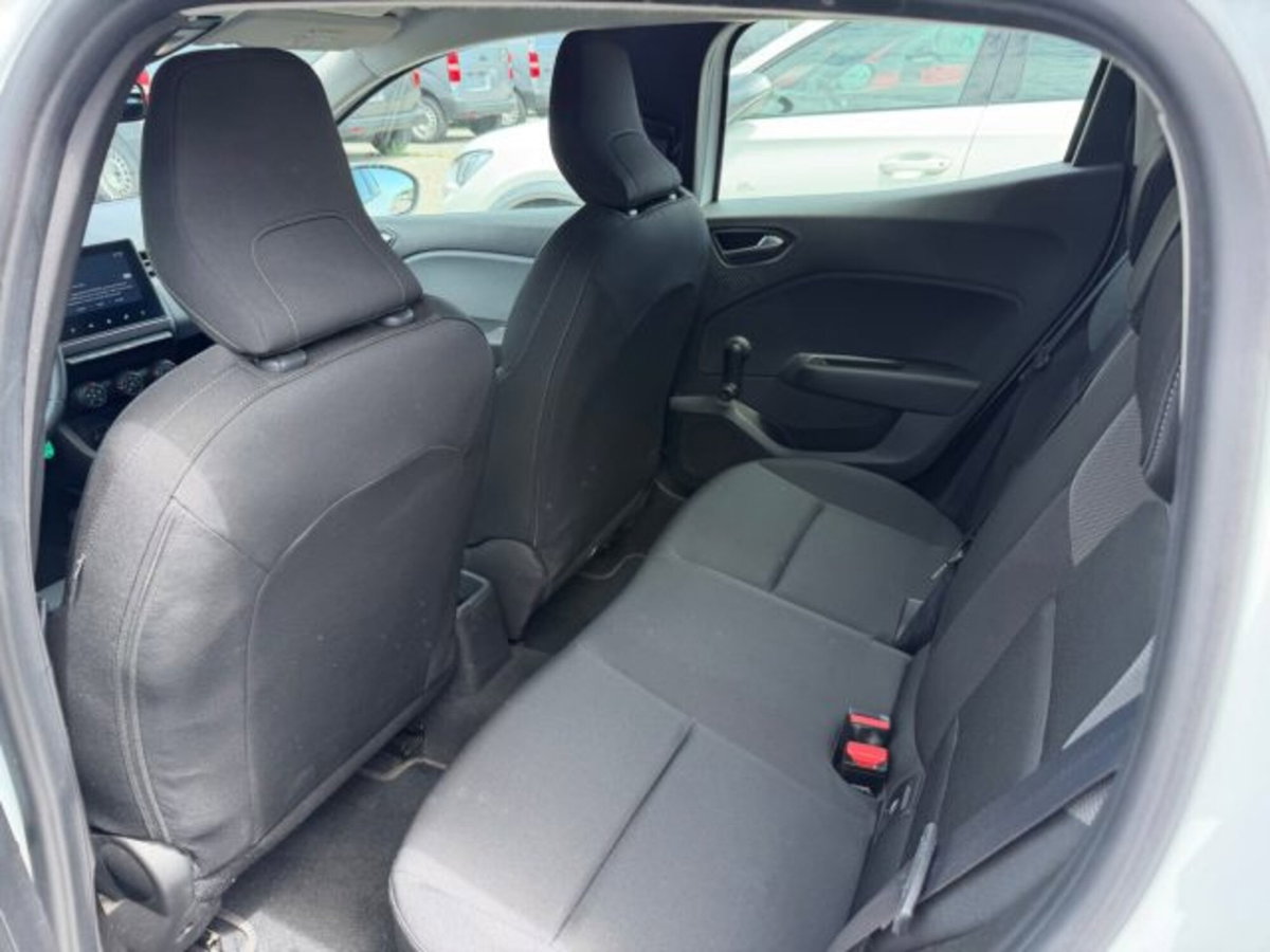 Renault Clio Blue dCi 85 CV 5 porte Business (12)