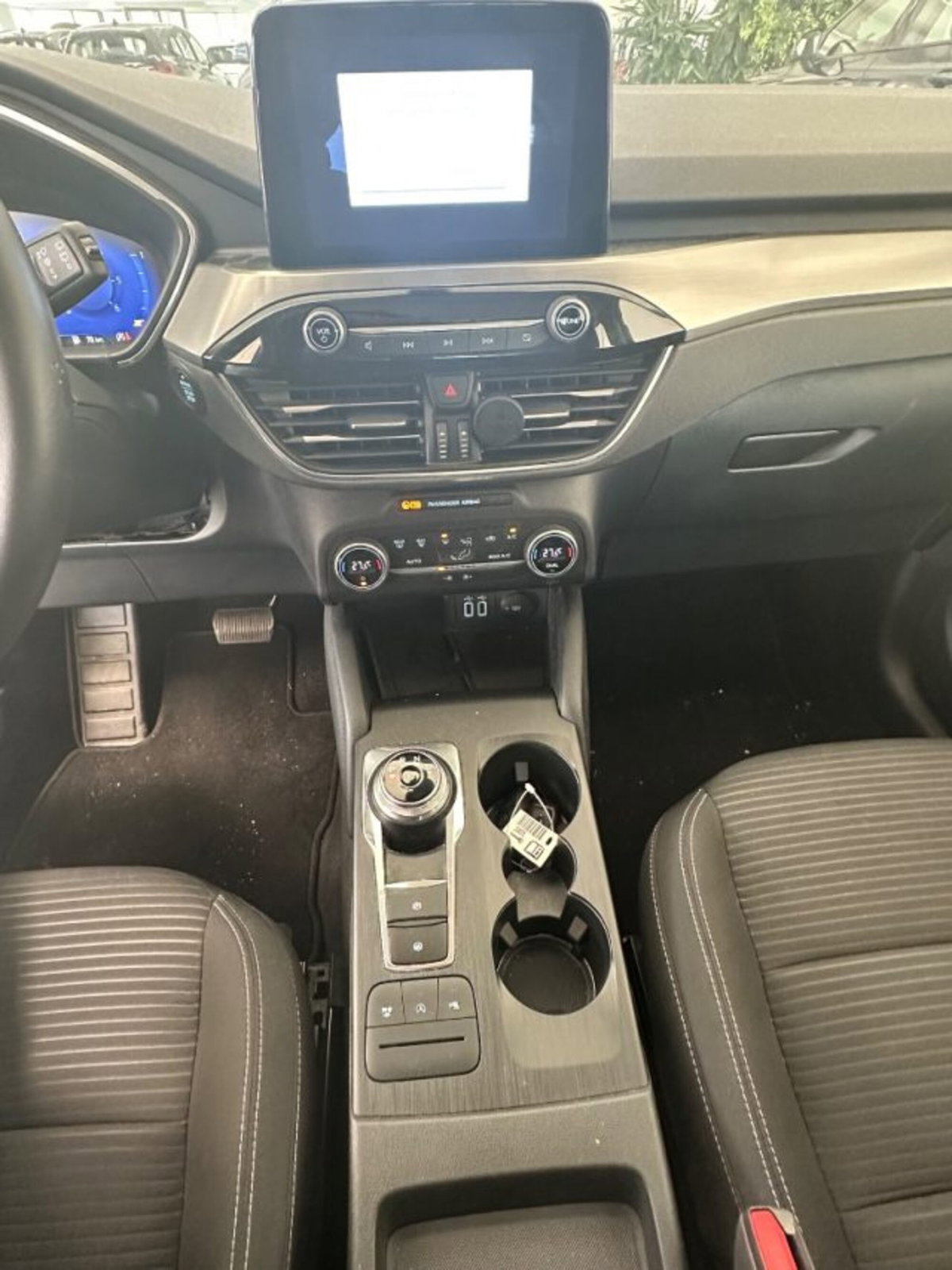 Ford Kuga 1.5 EcoBlue 120 CV 2WD Titanium (11)