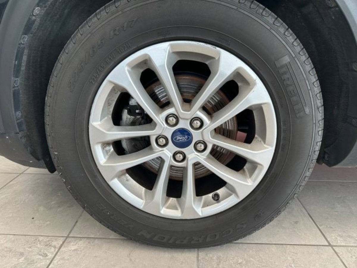 Ford Kuga 1.5 EcoBlue 120 CV 2WD Titanium (7)
