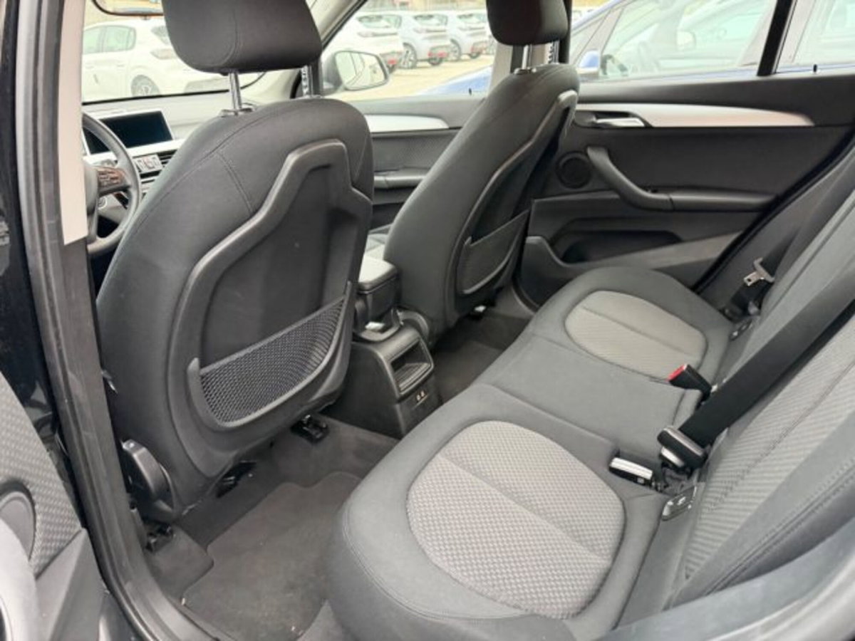 BMW X1 sDrive16d (12)