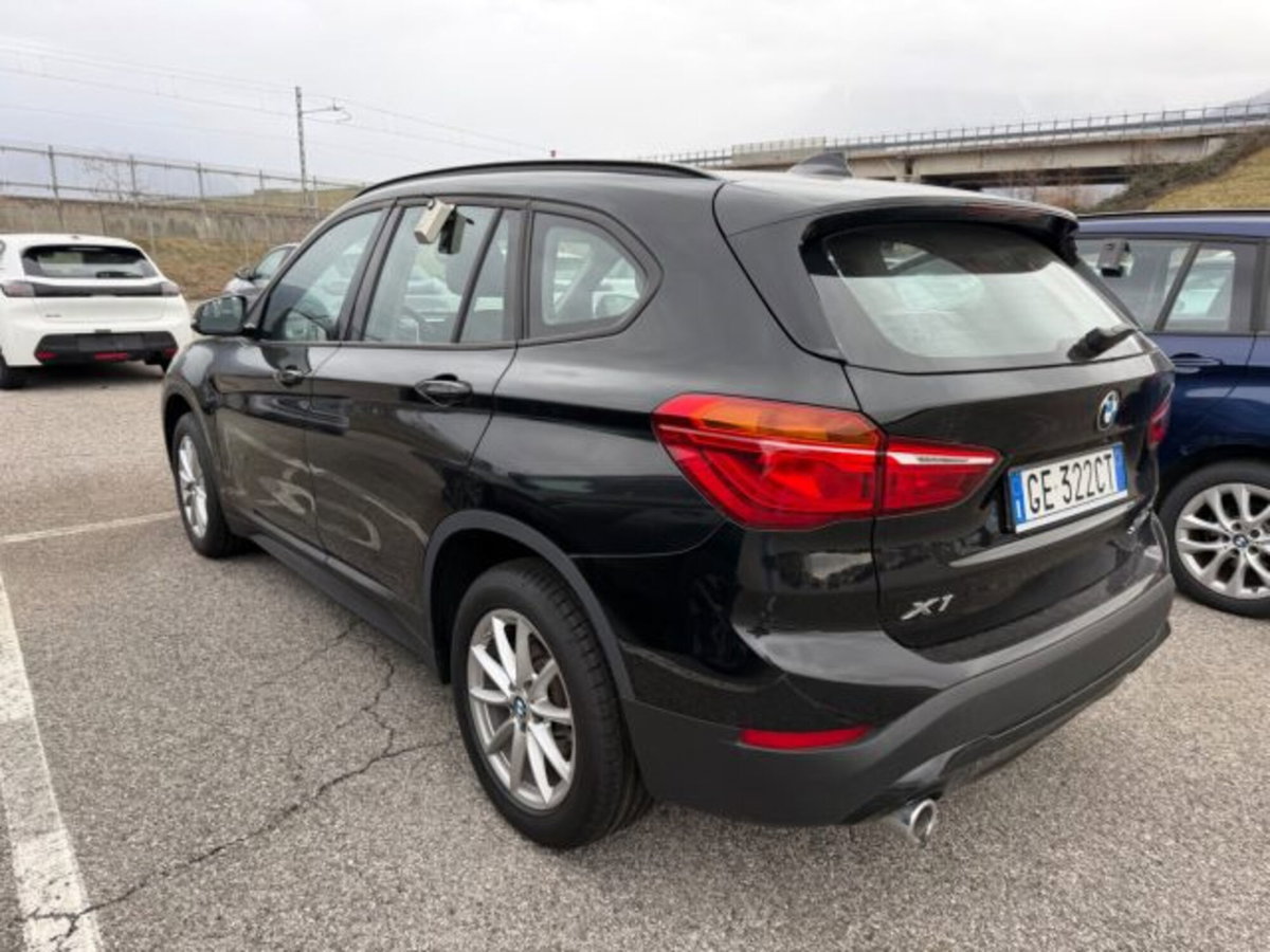 BMW X1 sDrive16d (6)
