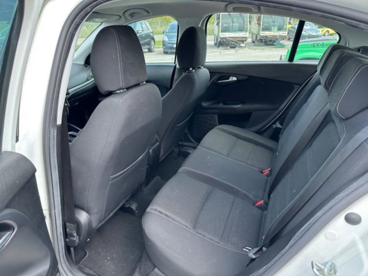 Fiat Tipo Tipo 1.3 Mjt 4 porte Lounge (12)