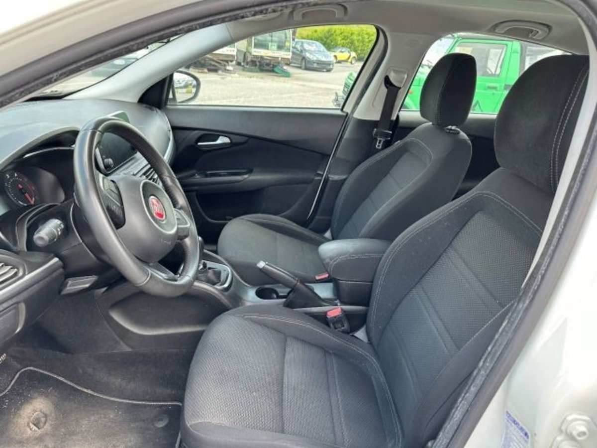 Fiat Tipo Tipo 1.3 Mjt 4 porte Lounge (8)