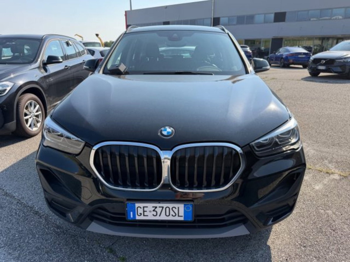 BMW X1 xDrive25e Business Advantage (2)