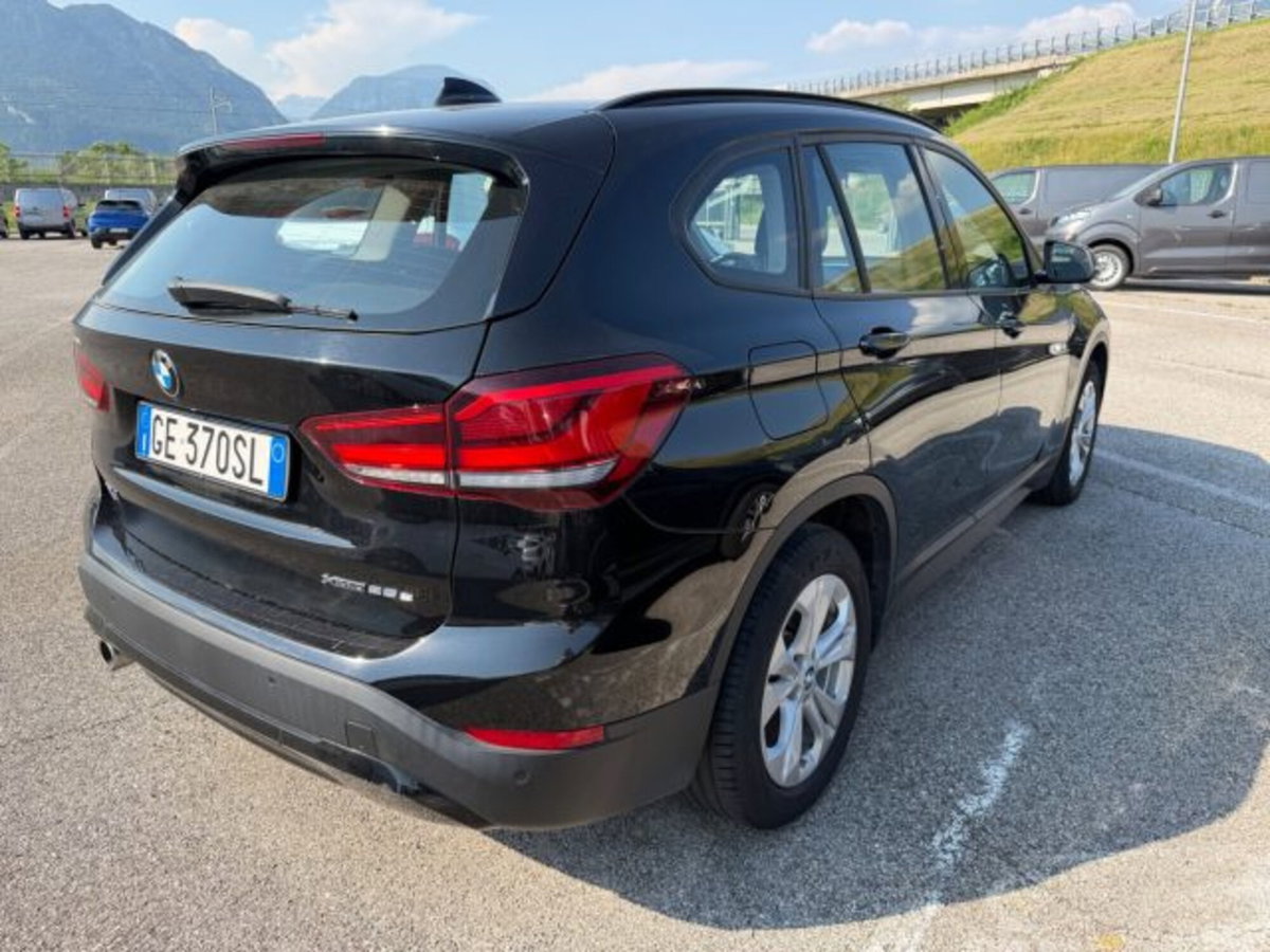 BMW X1 xDrive25e Business Advantage (4)
