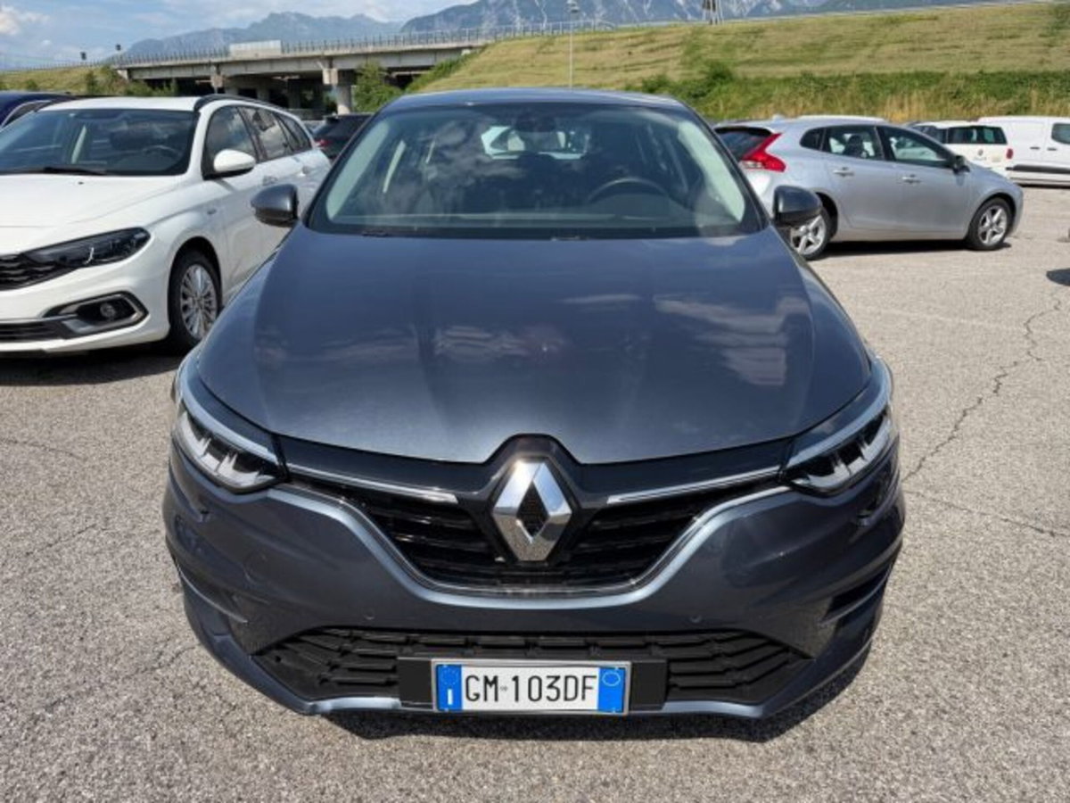 Renault Mégane Sporter Blue dCi 115 CV EDC Equilibre (2)