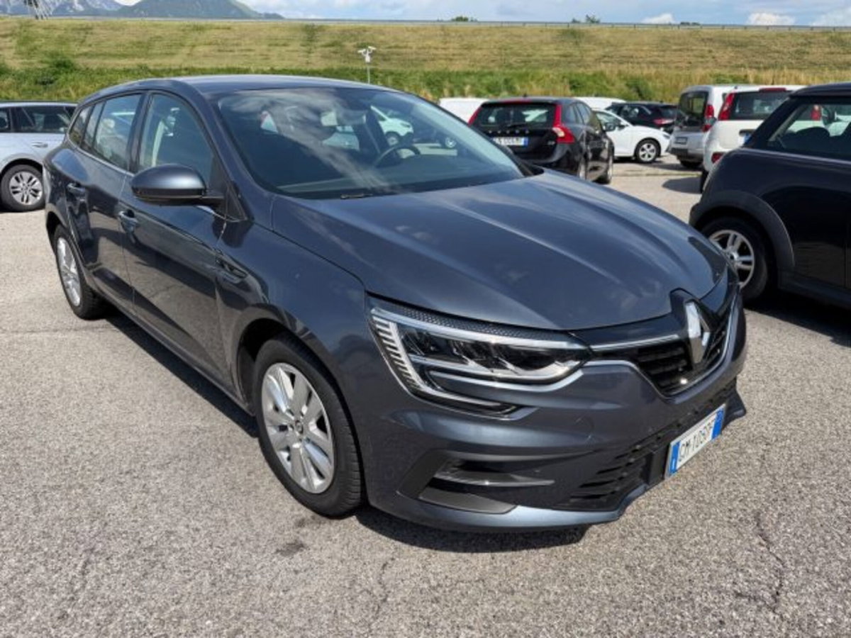 Renault Mégane Sporter Blue dCi 115 CV EDC Equilibre (3)