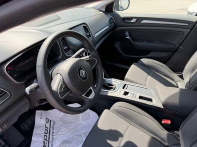 Renault Mégane Sporter Blue dCi 115 CV EDC Equilibre (9)