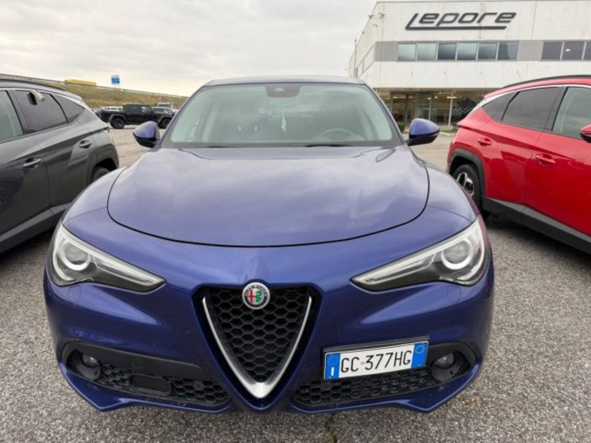 Alfa Romeo Stelvio Stelvio 2.2 Turbodiesel 190 CV AT8 Q4 Ti (2)
