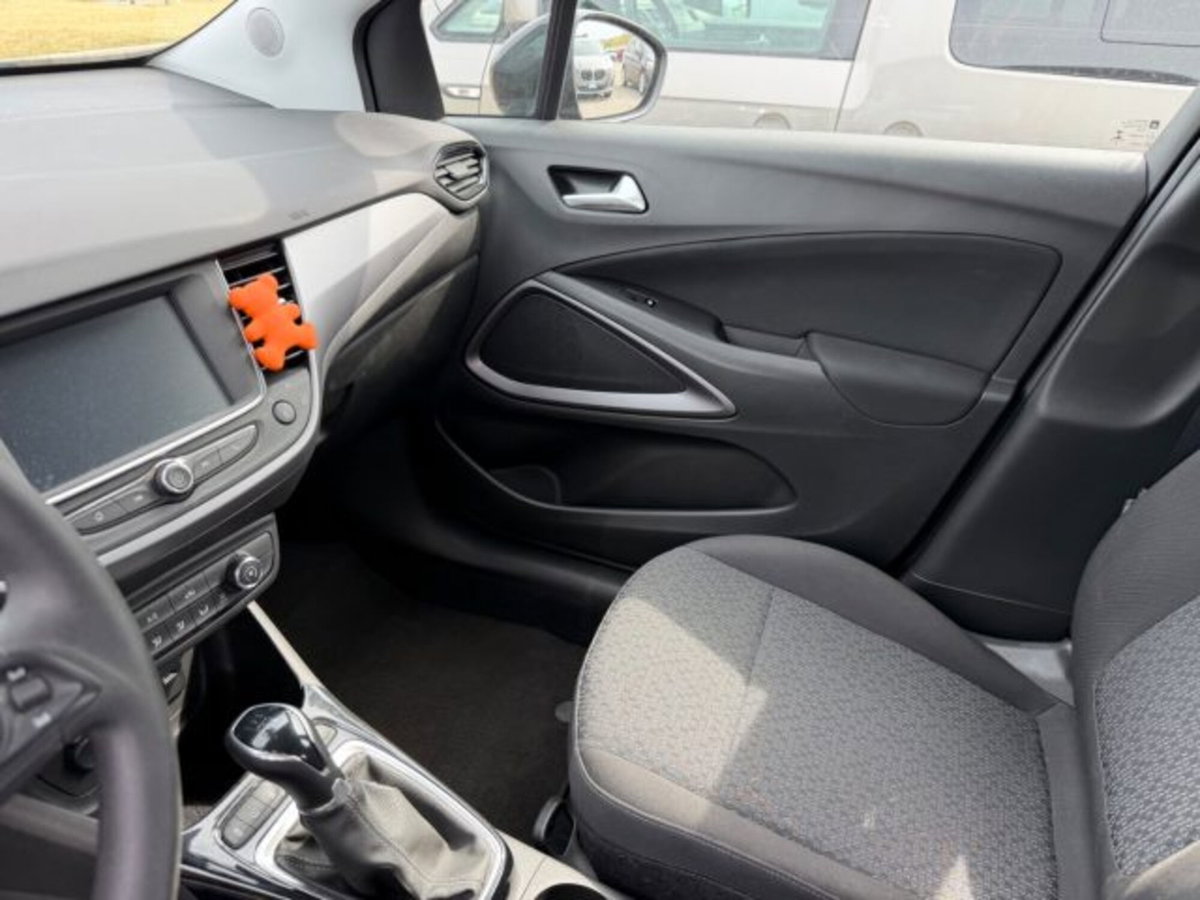 Opel Crossland X 1.2 12V Advance (11)