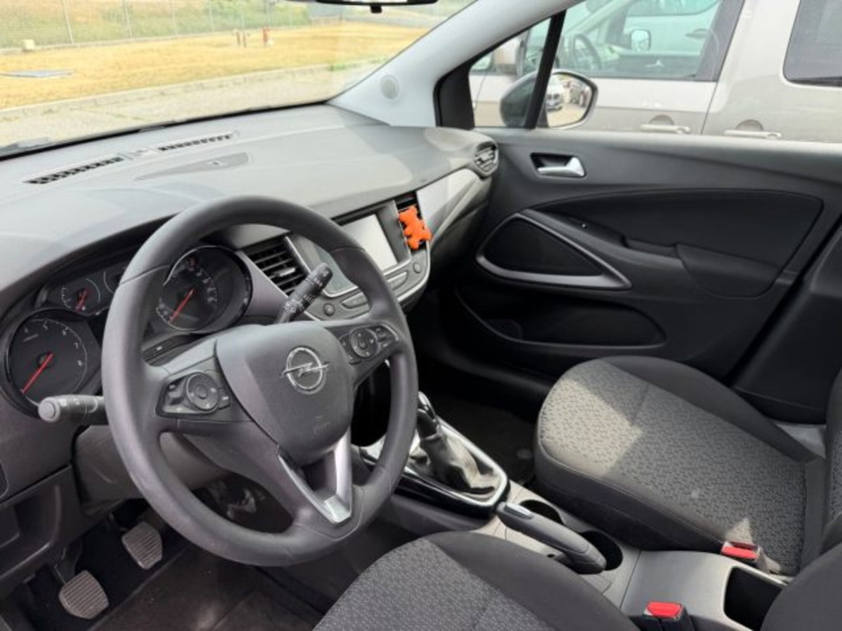 Opel Crossland X 1.2 12V Advance (9)