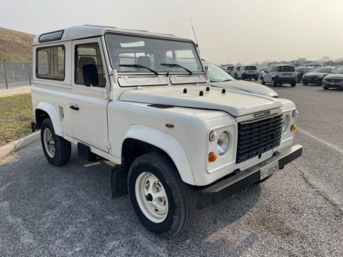 Land Rover Defender 90 2.5 Tdi Hard-top (3)