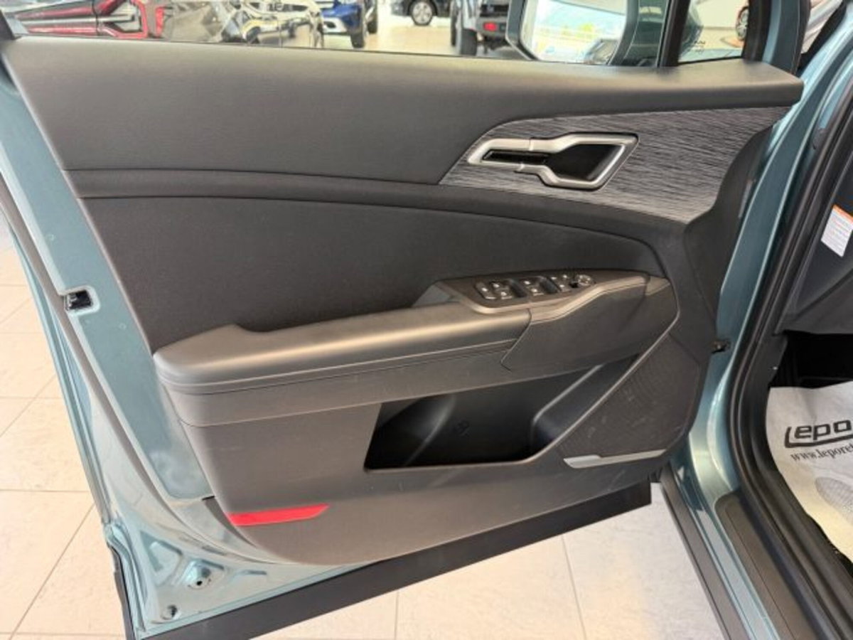Kia Sportage 1.6 crdi mhev Business dct (7)