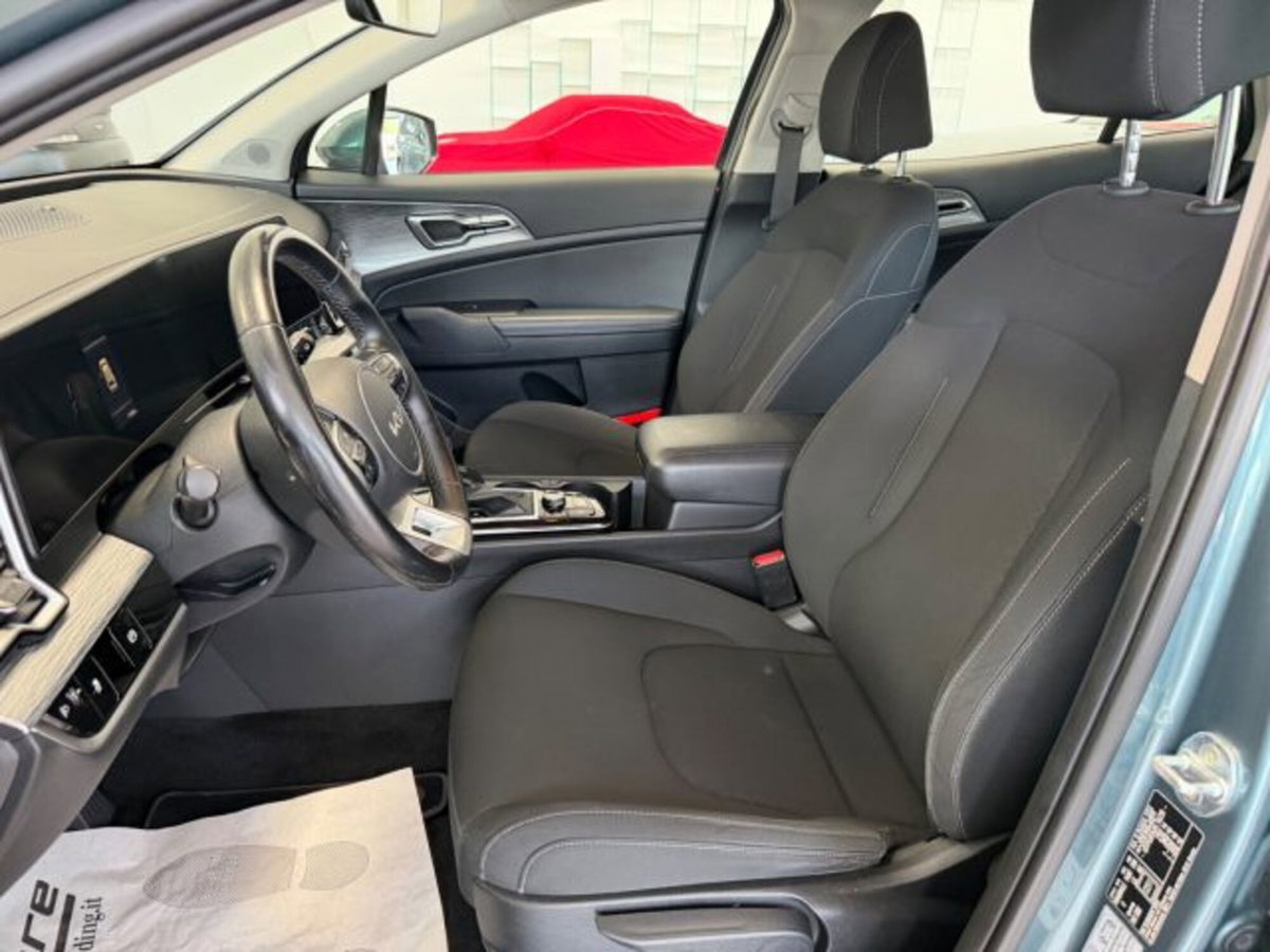 Kia Sportage 1.6 crdi mhev Business dct (8)
