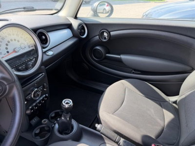 MINI Mini 1.6 16V One (55kW) (9)