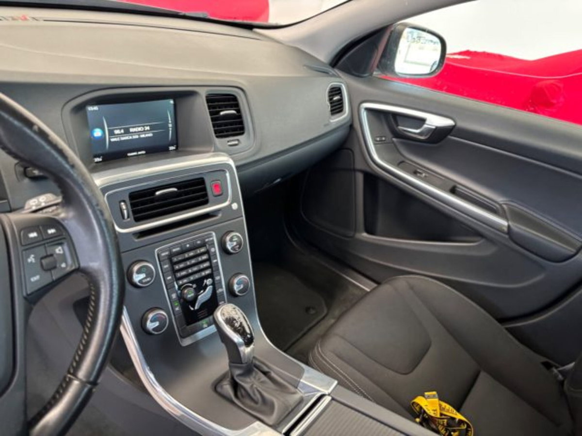 Volvo V60 D3 Geartronic Business (11)