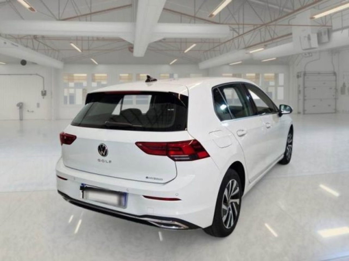Volkswagen Golf 1.4 TSI eHYBRID 204 CV DSG Style (4)