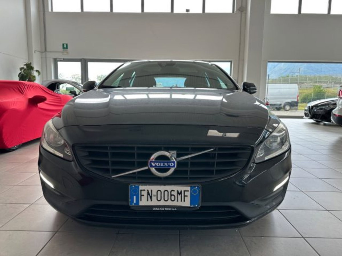 Volvo V60 D3 Business N1 (2)