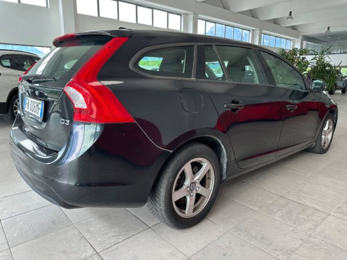 Volvo V60 D3 Business N1 (4)
