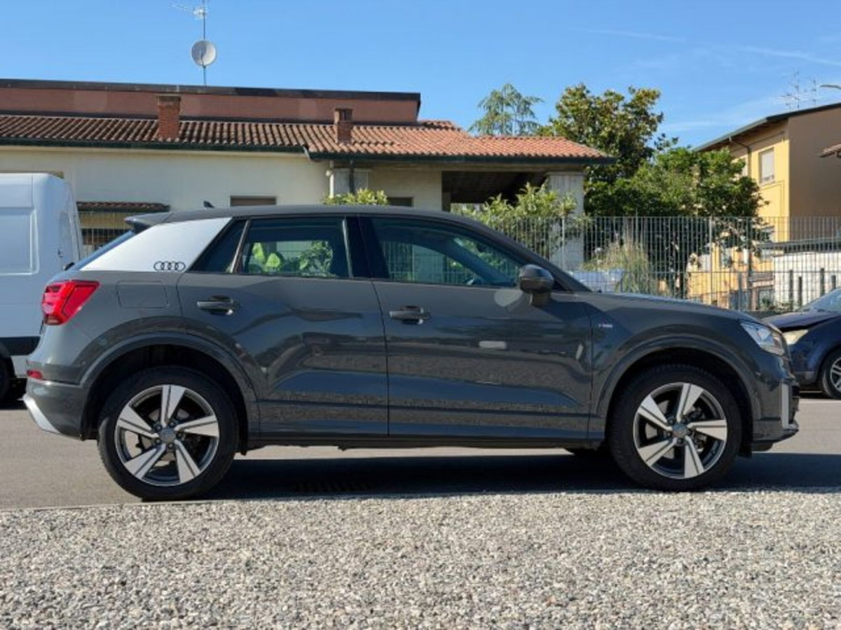 Audi Q2 Q2 2.0 TDI quattro S tronic S line Edition (8)