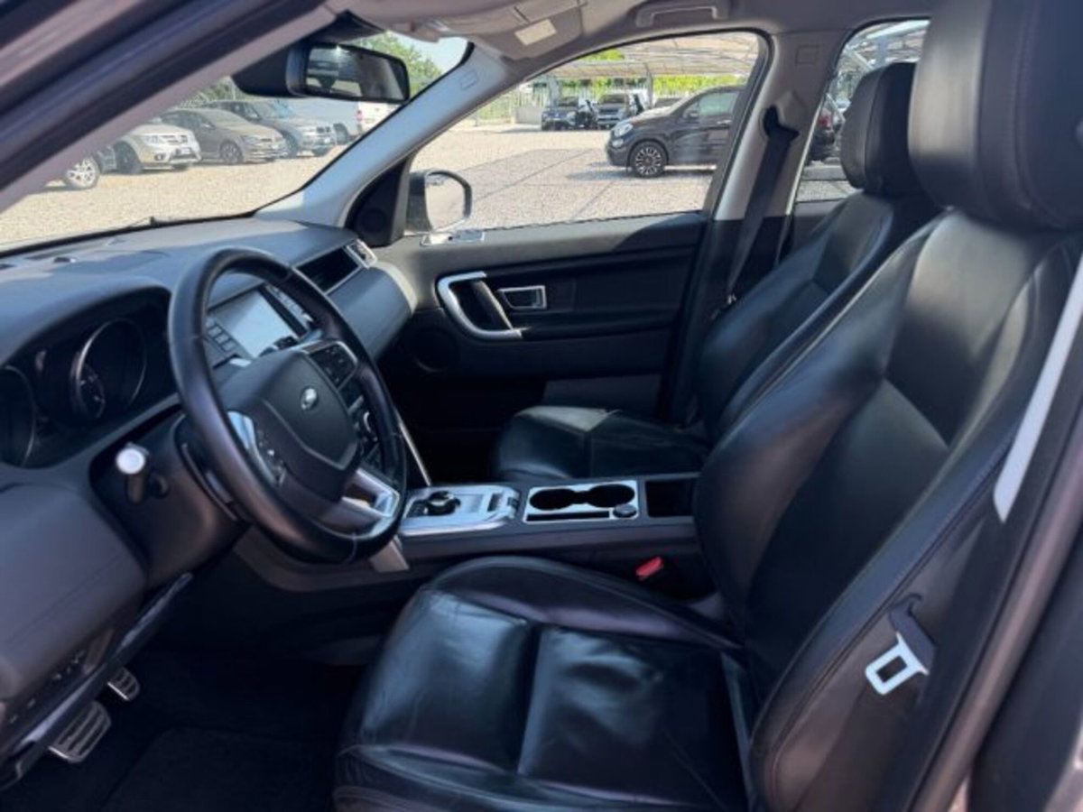 Land Rover Discovery Sport 2.0 TD4 150 CV Pure (11)