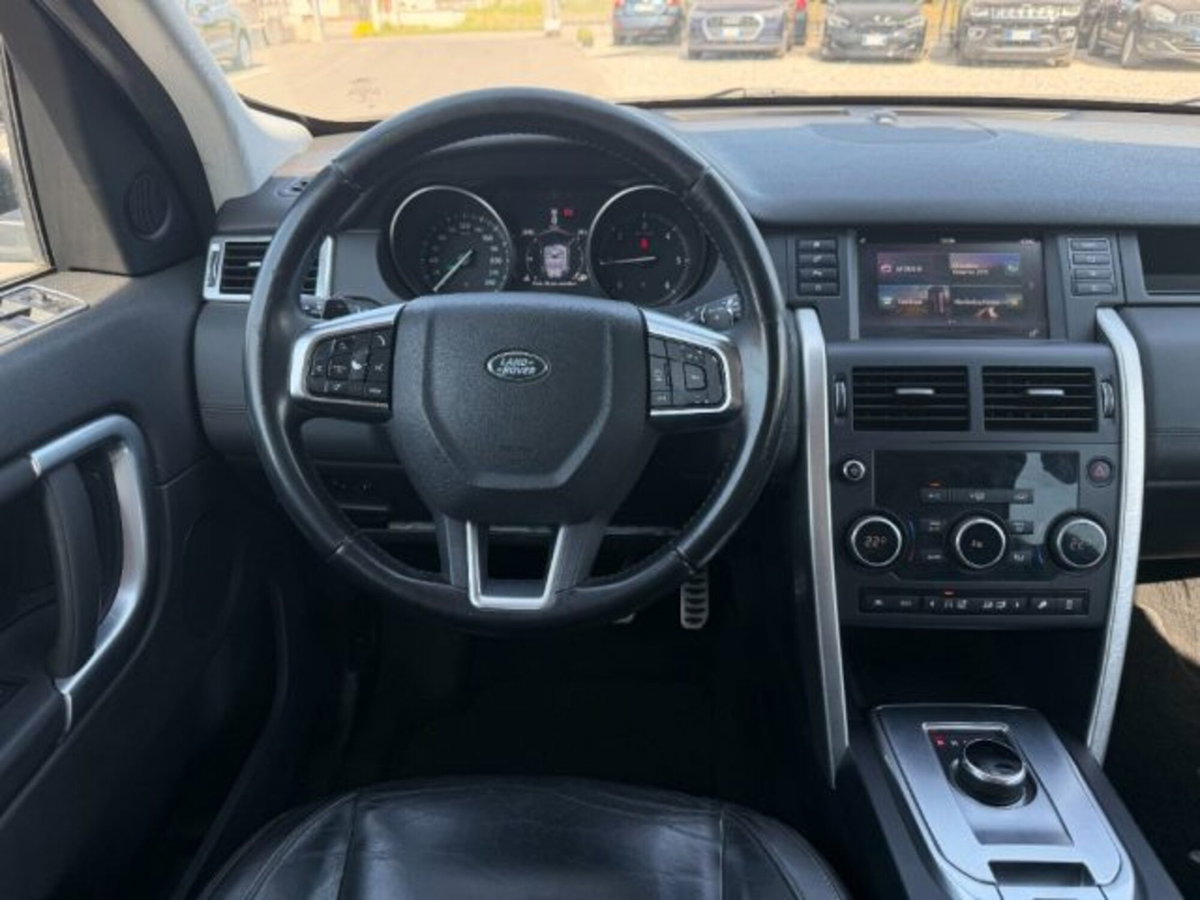 Land Rover Discovery Sport 2.0 TD4 150 CV Pure (13)