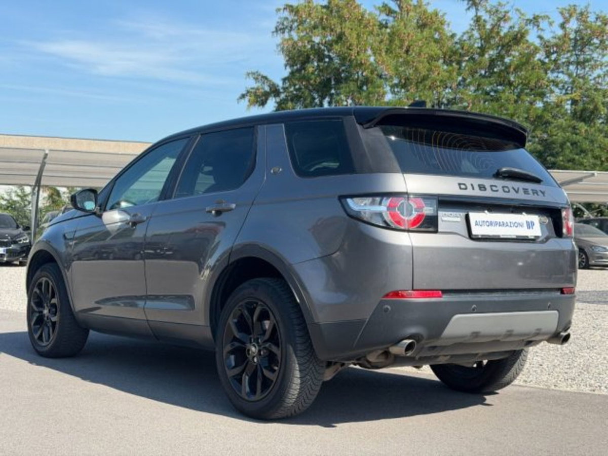 Land Rover Discovery Sport 2.0 TD4 150 CV Pure (4)