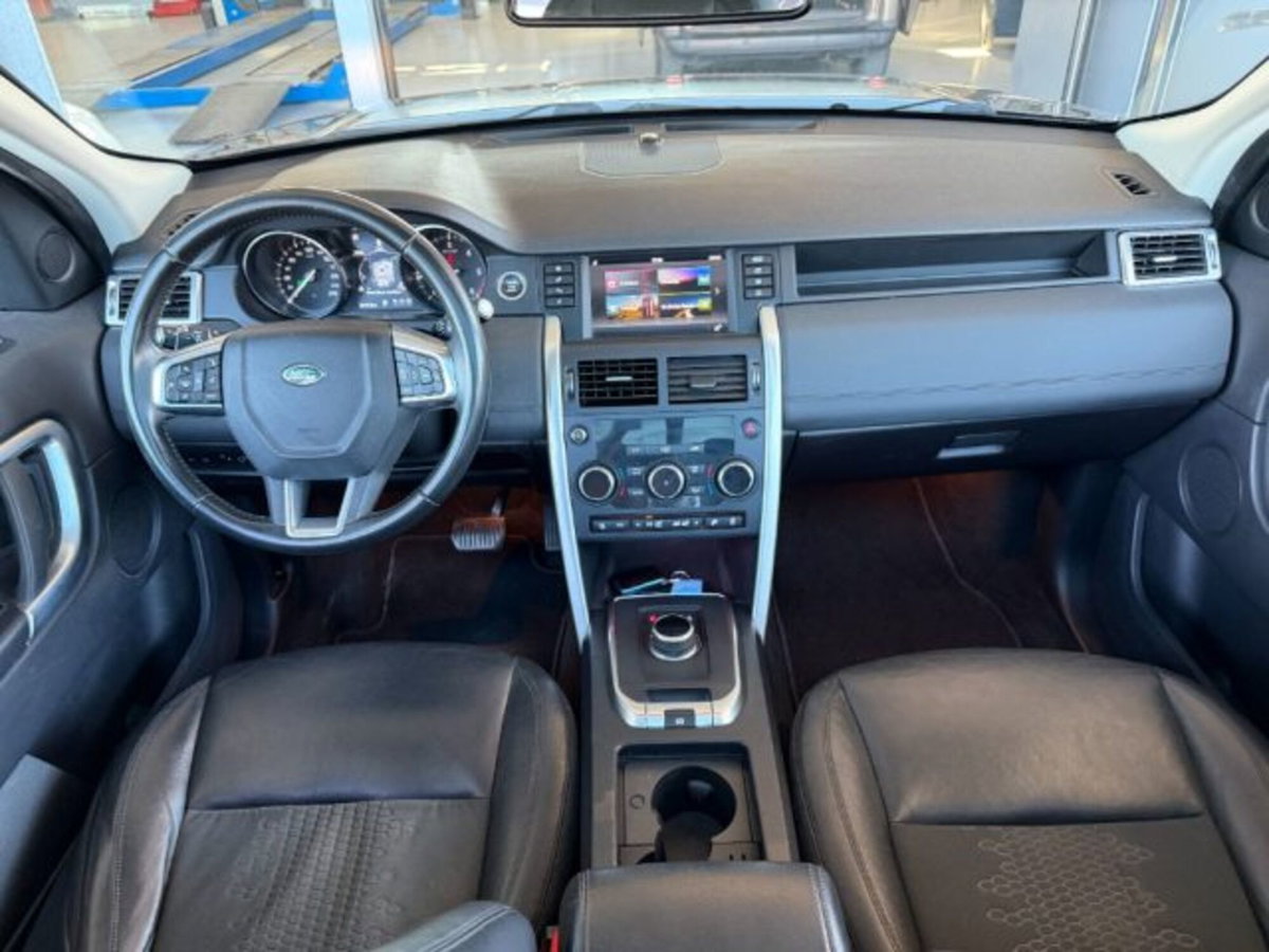 Land Rover Discovery Sport 2.0 TD4 150 CV SE (13)