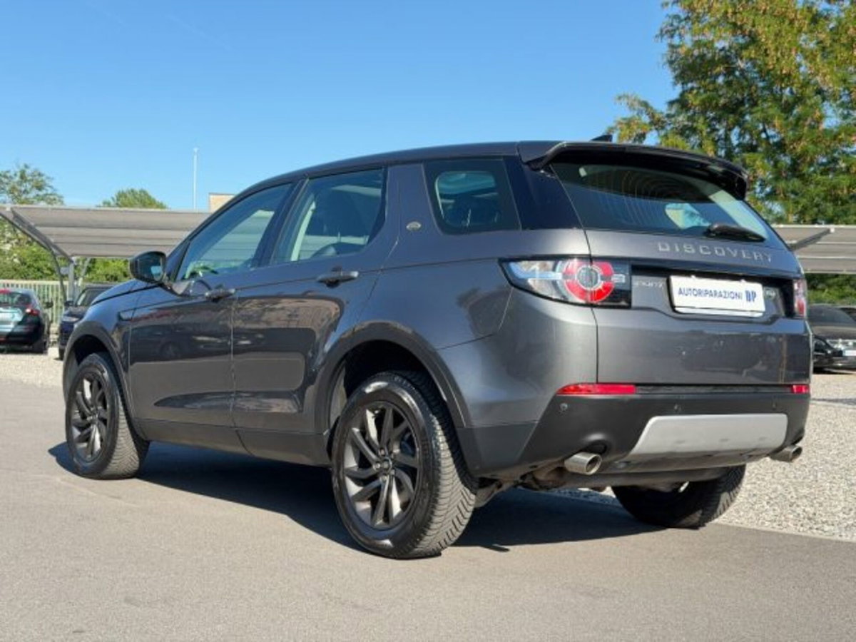 Land Rover Discovery Sport 2.0 TD4 150 CV SE (5)