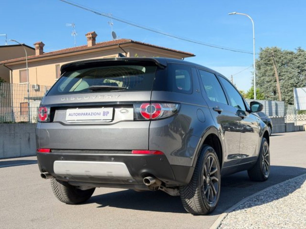 Land Rover Discovery Sport 2.0 TD4 150 CV SE (6)