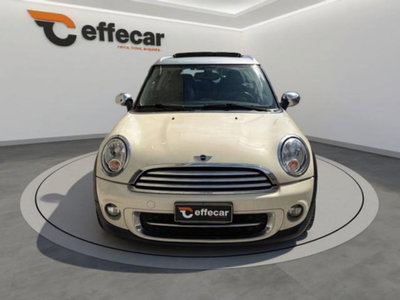 MINI Mini Clubman 1.6 16V Cooper D Clubman (2)