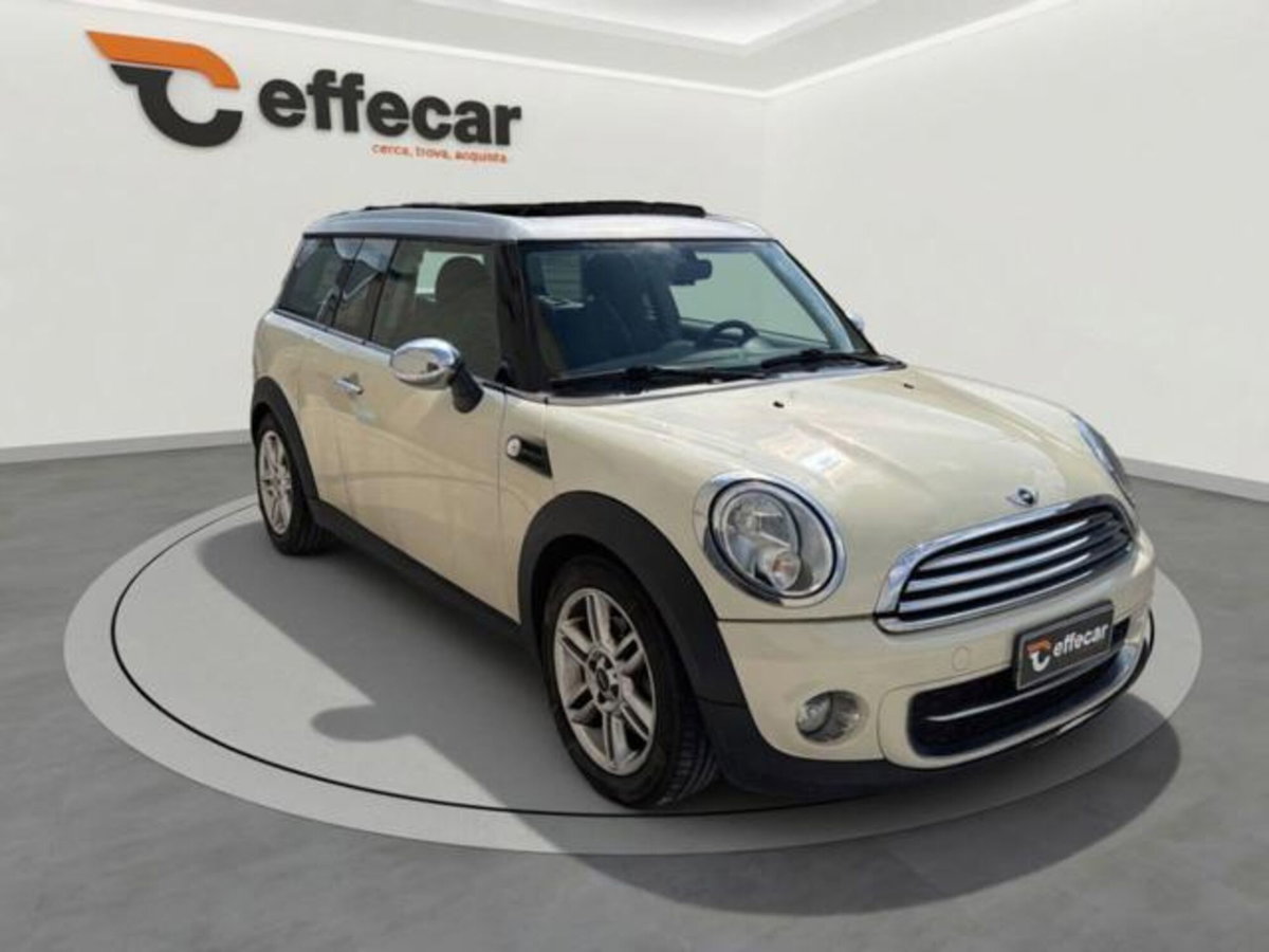 MINI Mini Clubman 1.6 16V Cooper D Clubman (3)