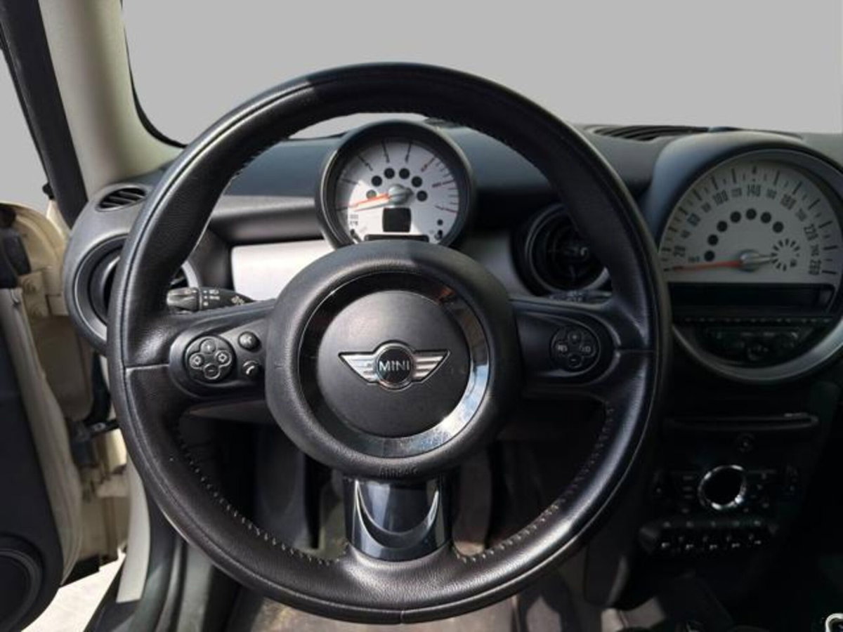 MINI Mini Clubman 1.6 16V Cooper D Clubman (8)