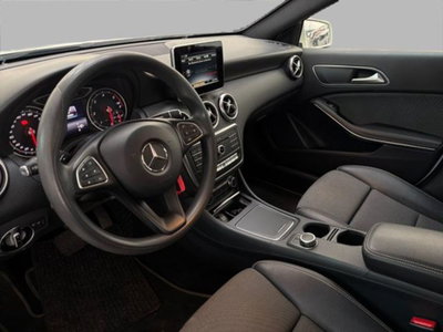 Mercedes-Benz Classe A 160 d Automatic Premium (7)