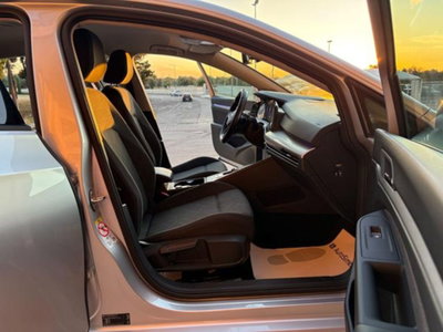Volkswagen Golf Variant 2.0 TDI SCR DSG Life (9)