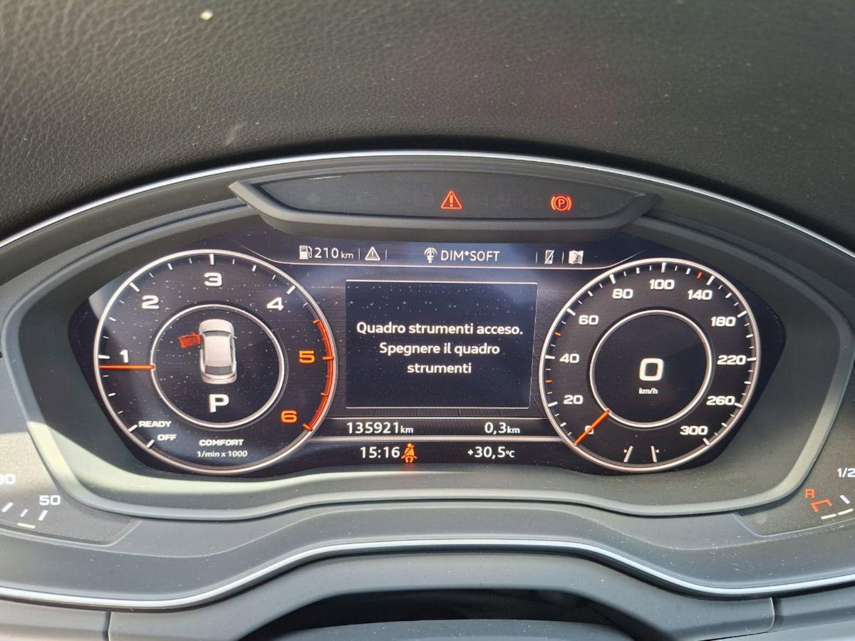 Audi Q5 40 TDI quattro S tronic Business Sport (11)