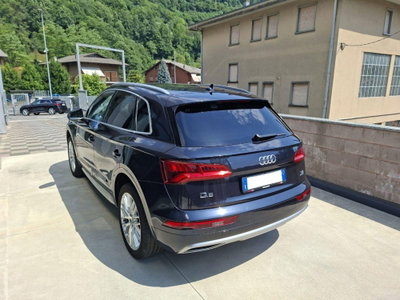 Audi Q5 40 TDI quattro S tronic Business Sport (5)