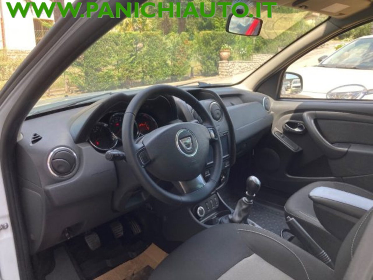 Dacia Duster 1.5 dCi 110CV 4x4 Prestige (13)