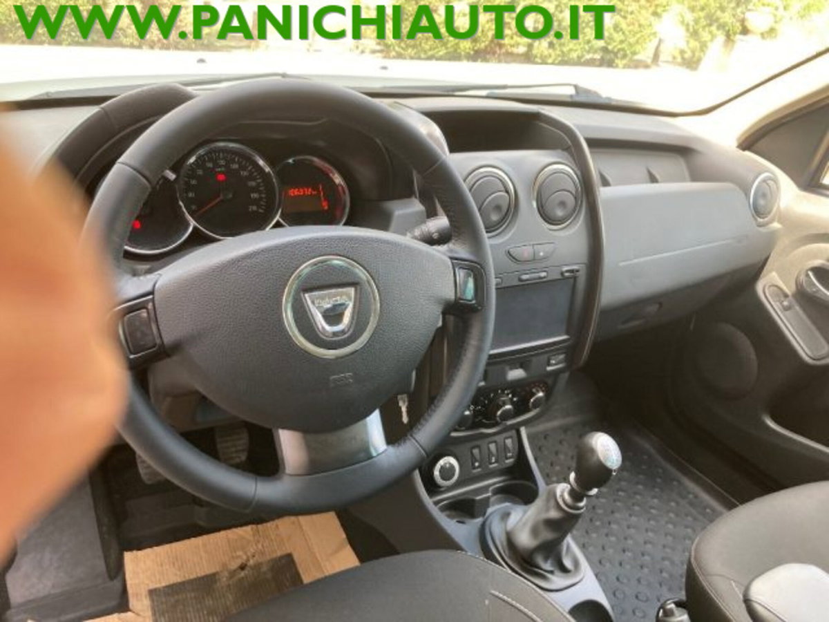 Dacia Duster 1.5 dCi 110CV 4x4 Prestige (15)