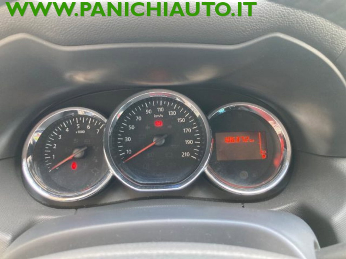 Dacia Duster 1.5 dCi 110CV 4x4 Prestige (17)