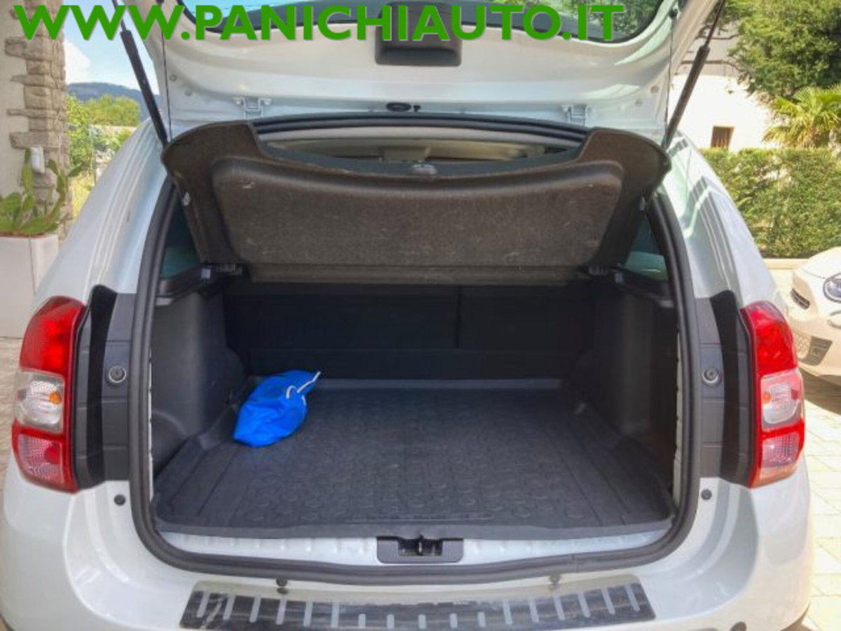 Dacia Duster 1.5 dCi 110CV 4x4 Prestige (9)