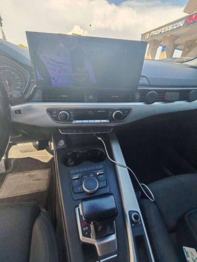 Audi A4 Avant 2.0 TDI 150 CV Business (11)