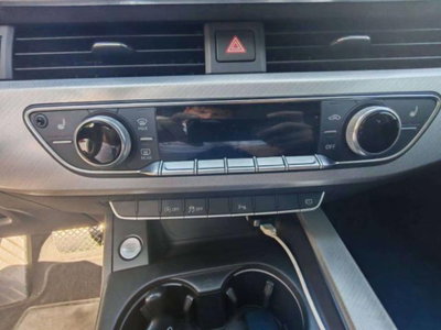 Audi A4 Avant 2.0 TDI 150 CV Business (13)